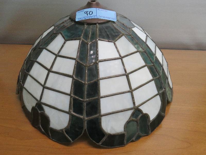 lot 90 image: Stained Glass Chandeler Light