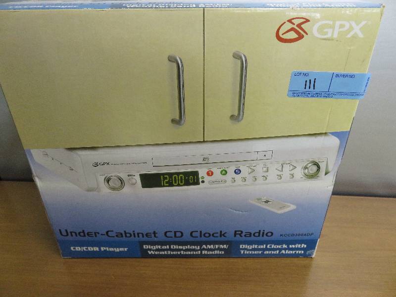lot 111 image: Under Cabinet CDClock Radio