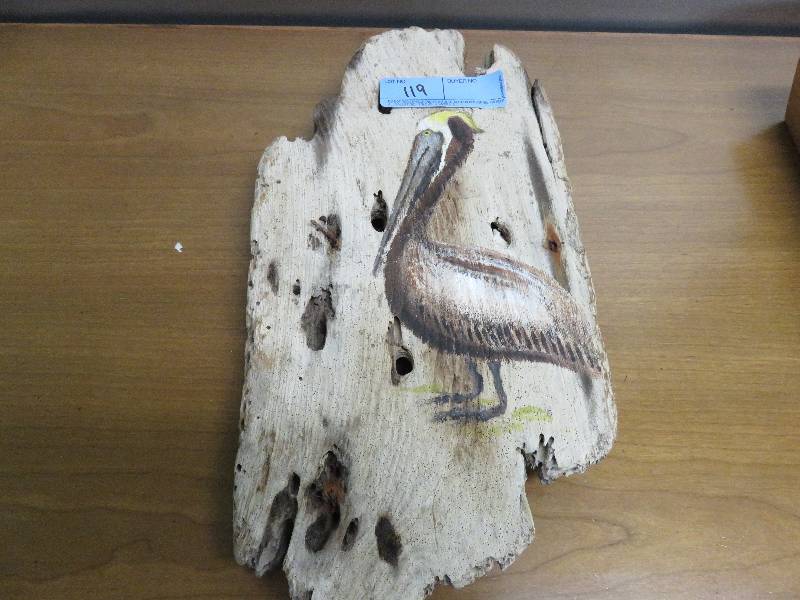 lot 119 image: Driftwood Art Wall Hanging wPelican