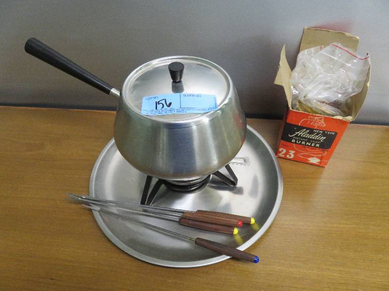 lot 156 image: Fondue Set