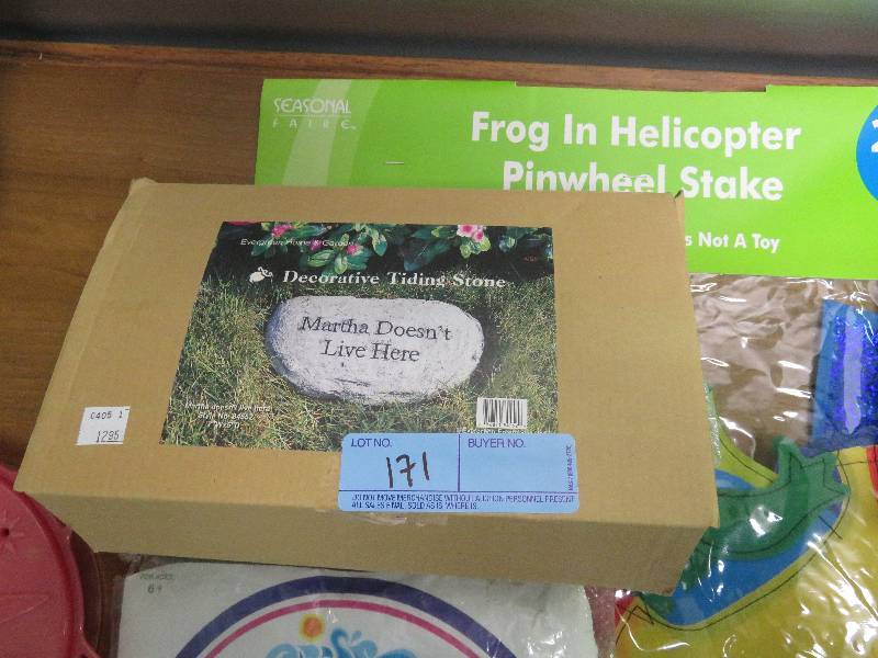 lot 171 image: Outdoor Lot