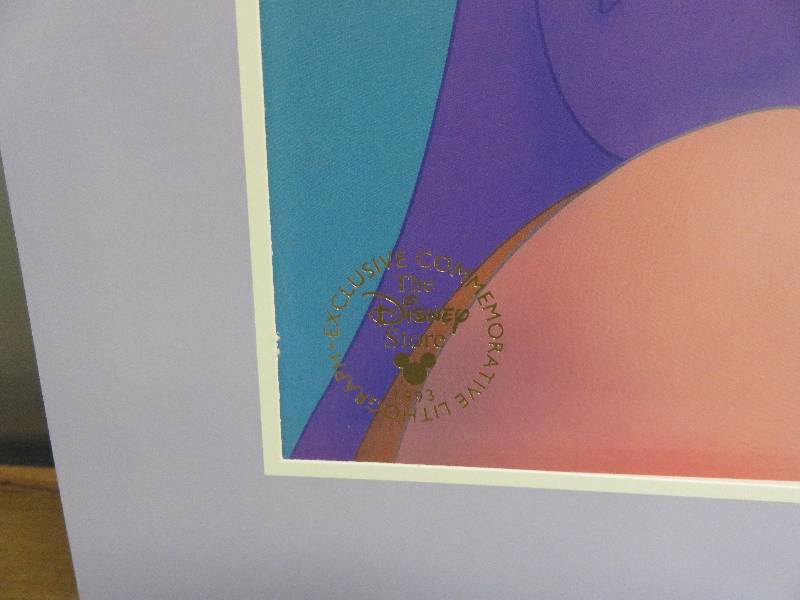 lot 172 image: 1993 Walt Disneys Aladdin Exlusive Commemorative Lithograph