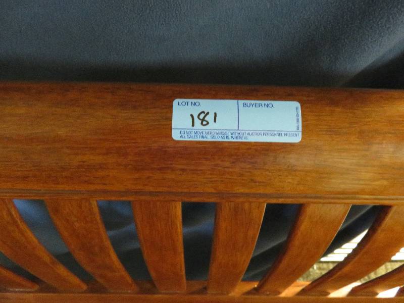 lot 181 image: Wood Bench wStorage