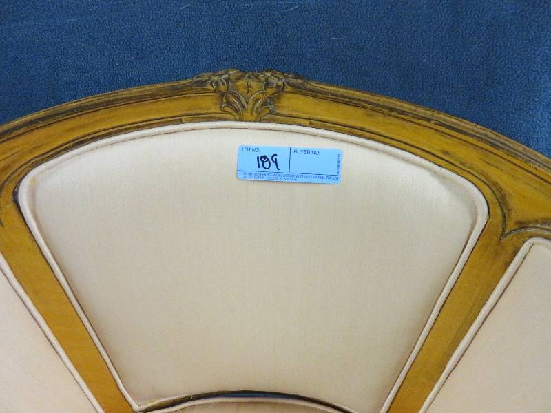 lot 189 image: Pair ofSchuette-Daniels Barrel Chairs