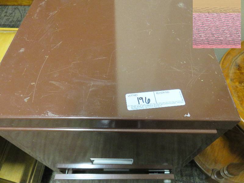 lot 196 image: 2 Drawer Metal File Cabinet