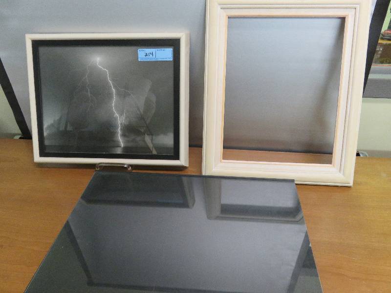 lot 214 image: Wall Picture