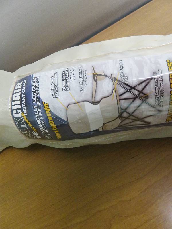 lot 230 image: Outdoor Folding Chair in Carry Bag