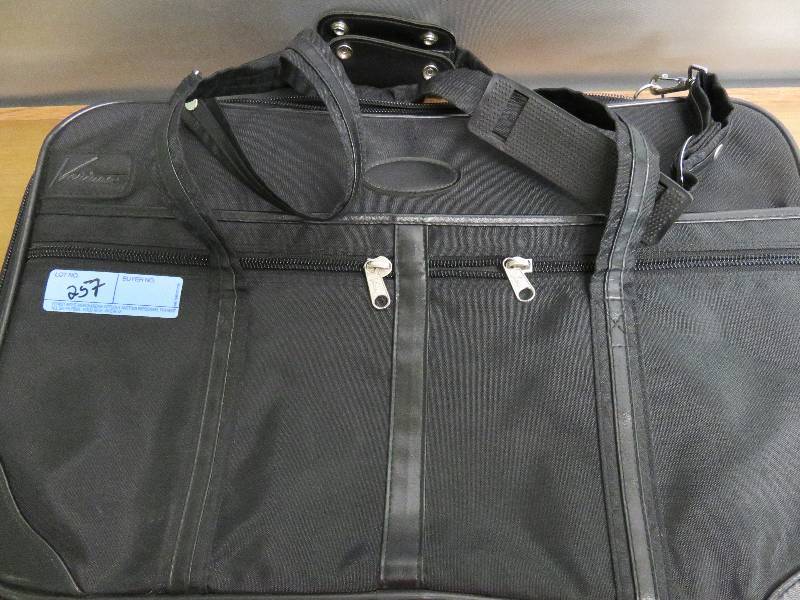 lot 257 image: Ventura Large Carry On Bag Black