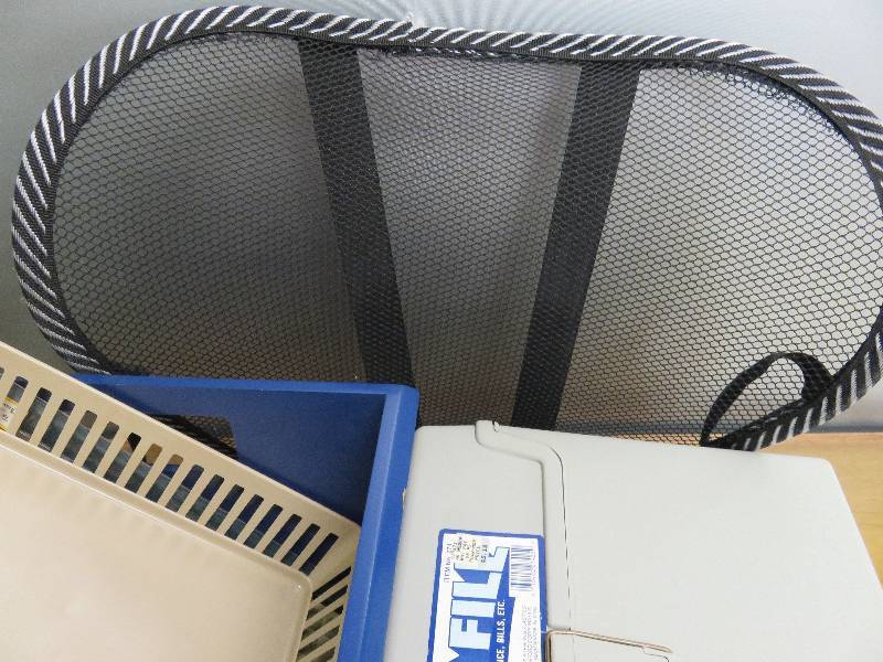 lot 286 image: Large Lot of Office Supplies