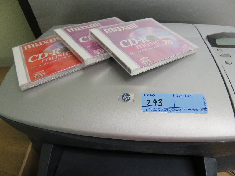 lot 293 image: Office Supplies