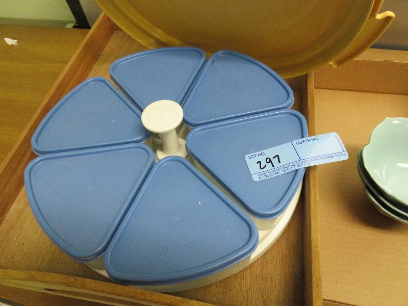 lot 297 image: Kitchen Lot