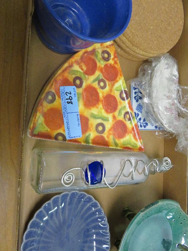 lot 298 image: Kitchen Lot