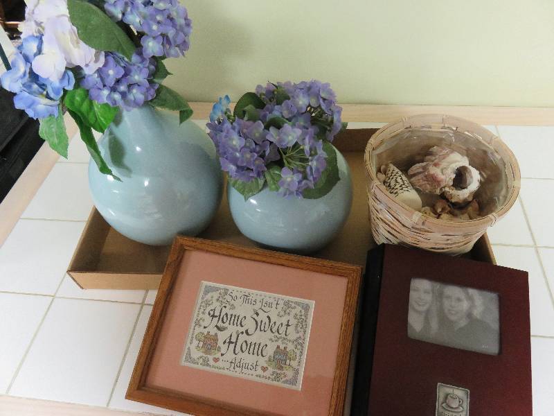 lot 299 image: Dcor Lot