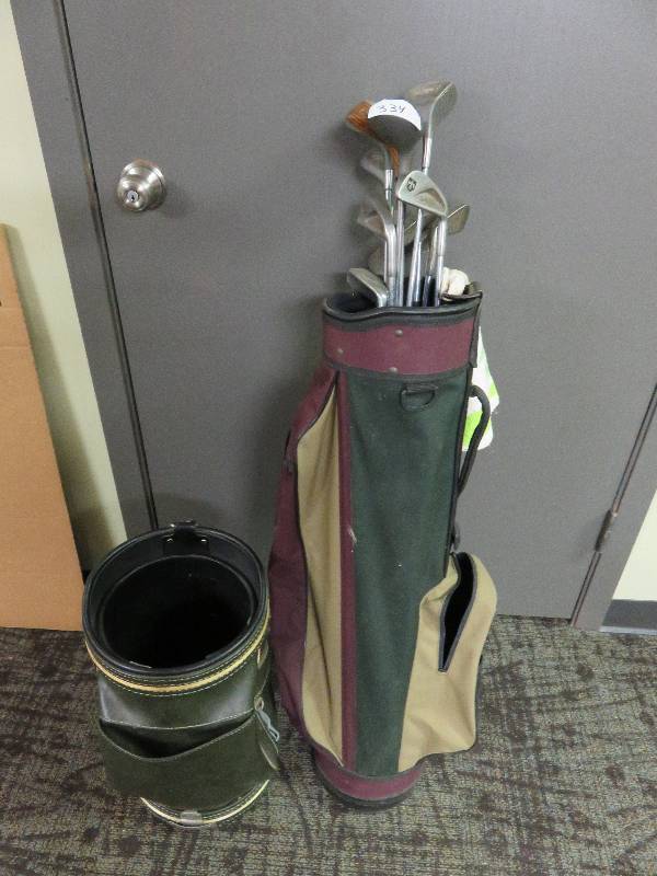 lot 334 image: Set of Golf Clubs in Maroon Bag & Small Golf Bag