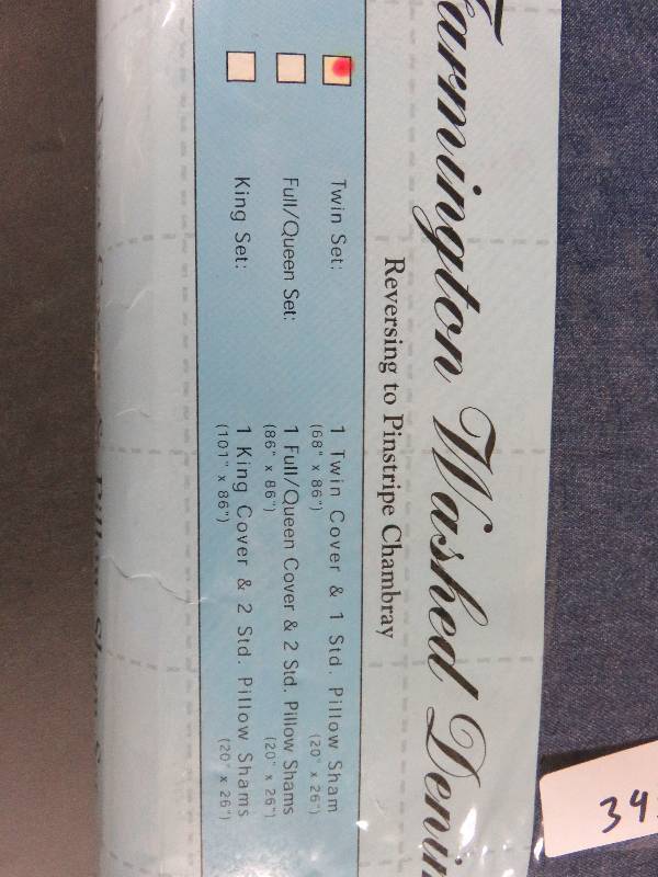 lot 345 image: GameActivity Lot wTwin Duvet & Sham Set