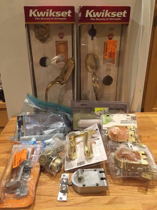 Lot of Door knobs & Locksets