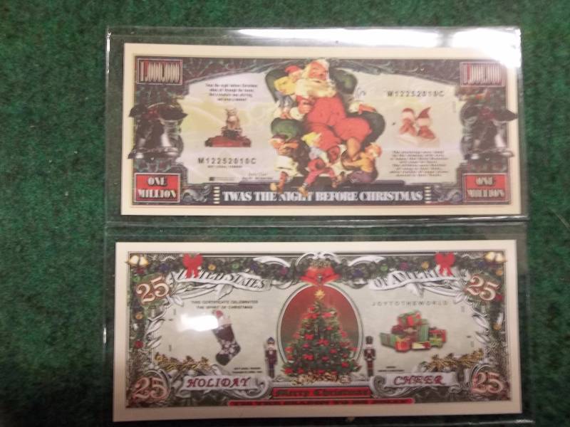 Santa & Christmas Tree Novelty Money