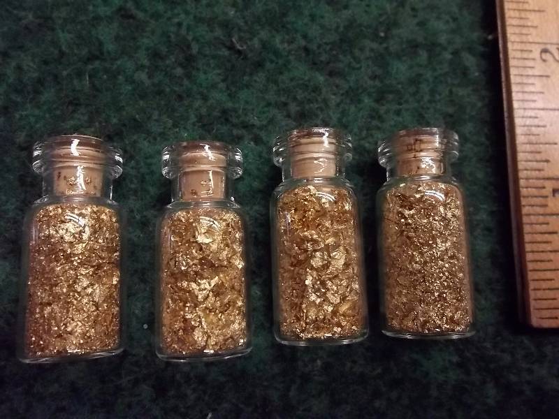 4 Little Bottles Of Gold Flake No Guarantee Of Quality Or Quantity