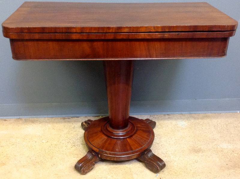 lot 32 image: Early Victorian Folding Card Table