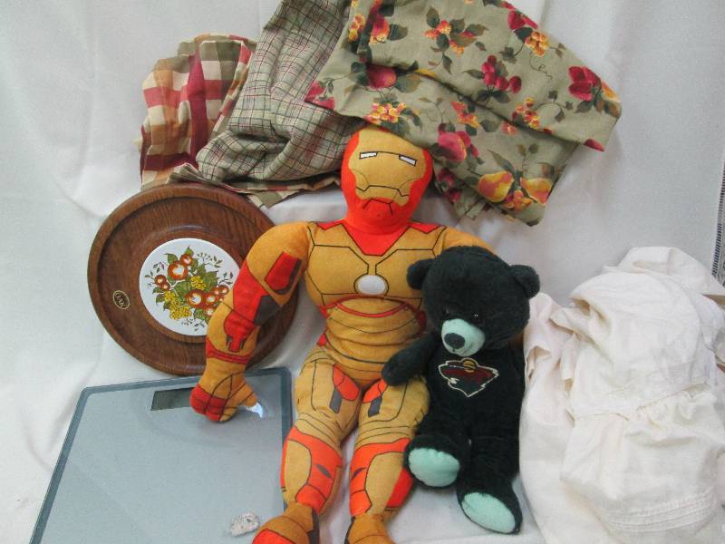 Figures, fabric, scale and vintage ...