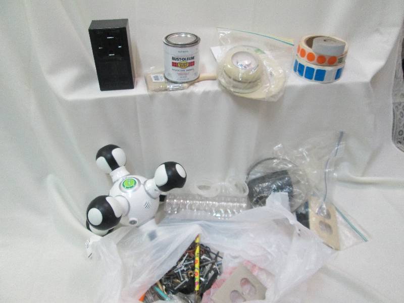 Lot of assorted home items...