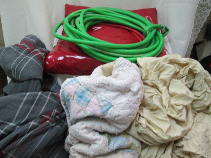 Hose pillows and blankets...