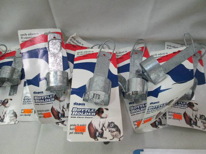 Lot of 15 new metal pet bottle hold...