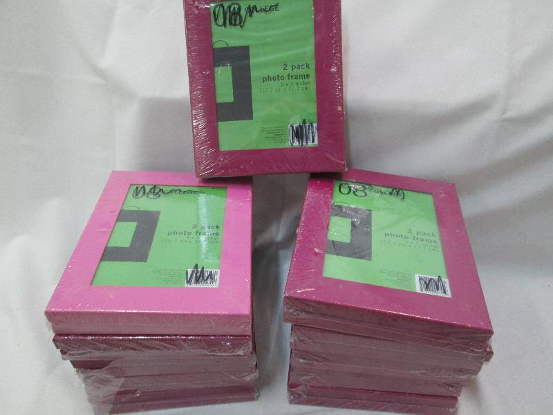 Lot of 11 dark pink 2pk plastic 5x...