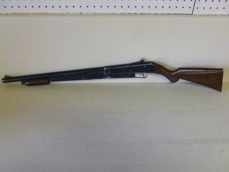 Vintage Daisy Pump BB Gun