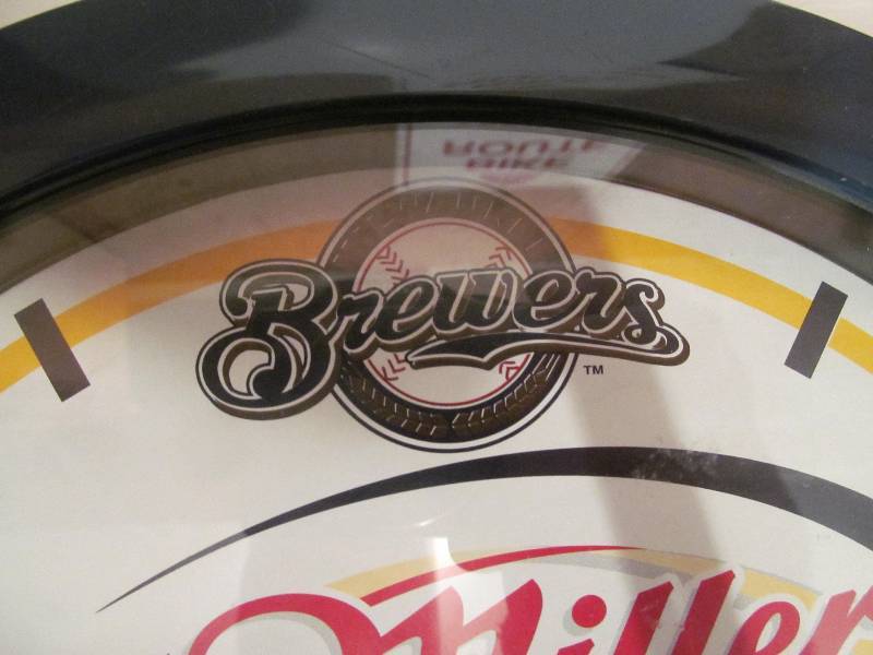 Milwaukee BrewersMiller Lite Clock