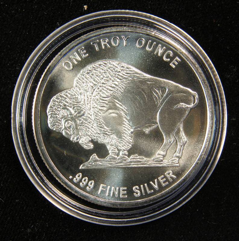 1 TROY Oz. .999 FINE SILVER INDIAN BUFFALO ROUND IN AIRTITE HOLDER