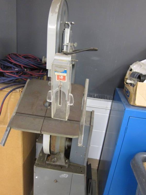Band saw