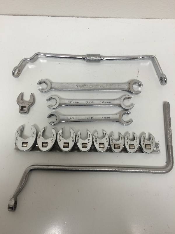 Crowsfoot and Distributer Tools