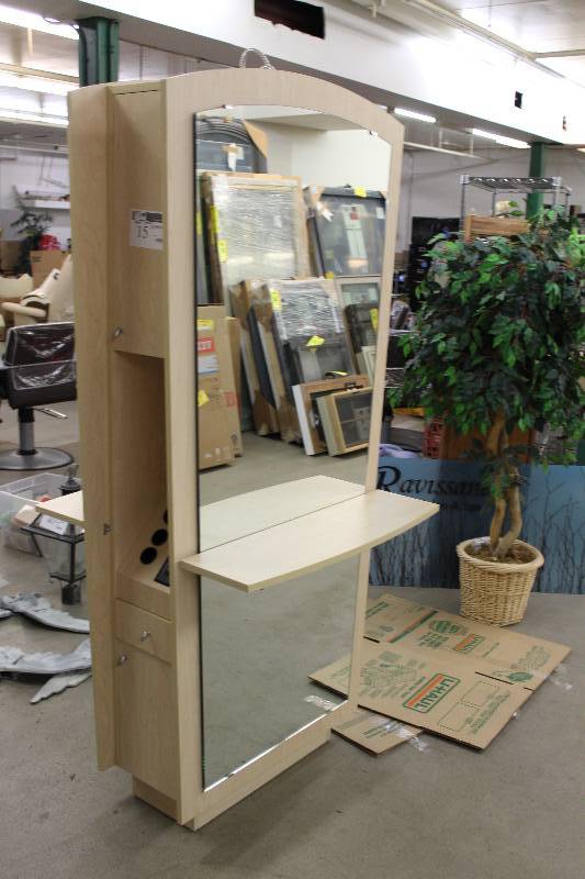 lot 15 image: Double Sided Styling Station with tool holders