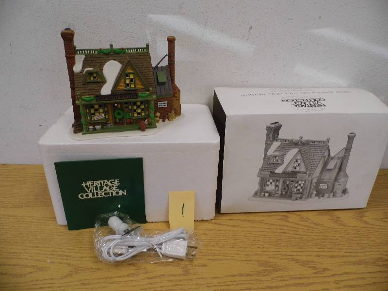 Dept 56 New England Village