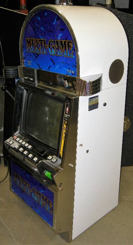 IGT GAMEKING MULTI-GAME VIDEO SLOT MACHINE