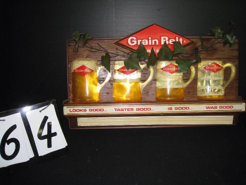 lot 64 image: Grain Belt mugs sign, Very Cool vintage plastic wall hanger, Excellent Condition