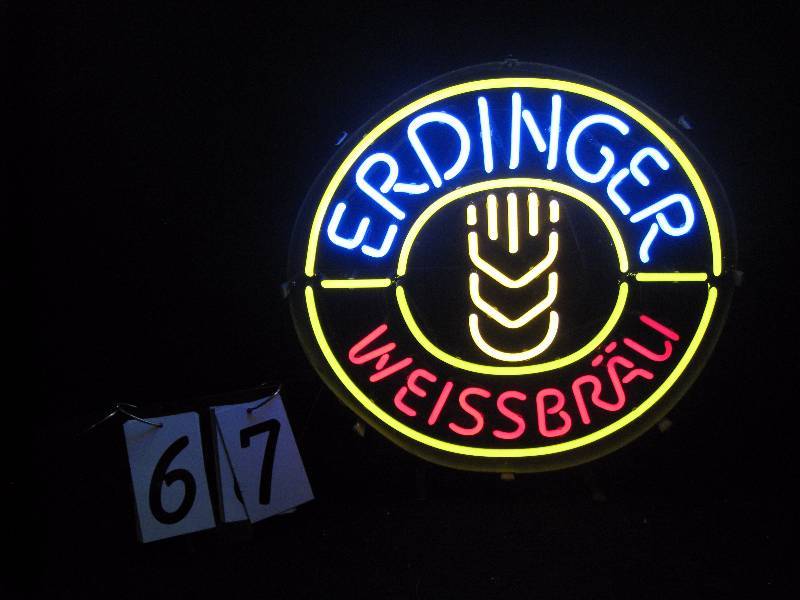 lot 67 image: Erdinger Weissbrau neon sign, very clean, nice condition