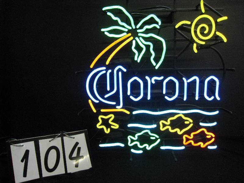 lot 104 image: Corona tropical fish neon - like new
