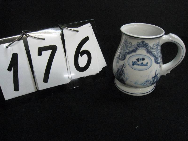 lot 176 image: Worlds Great Breweries 1988 - Grolsch tankard, Mint condition with Certificate of Authenticity