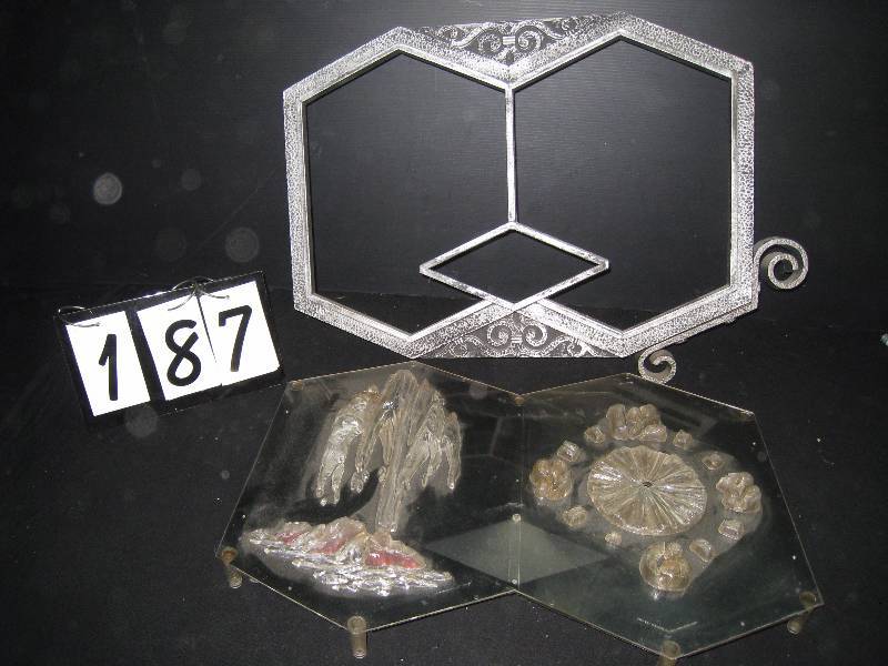 lot 187 image: Grain Belt Fountain Clock Spectacular - selling for parts