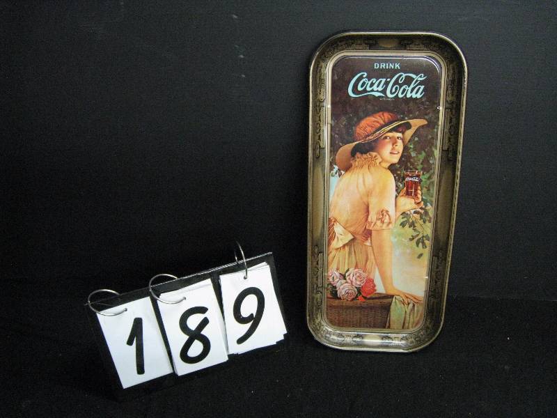 lot 189 image: Coca-Cola tray 1916 WWI Girl 1972 memorabilia