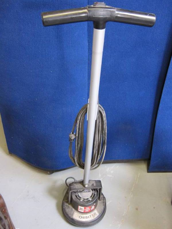 lot 11 image: Floor Buffer