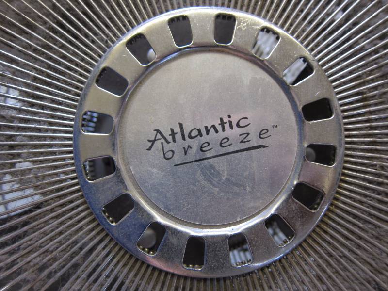 lot 17 image: Electric Fan