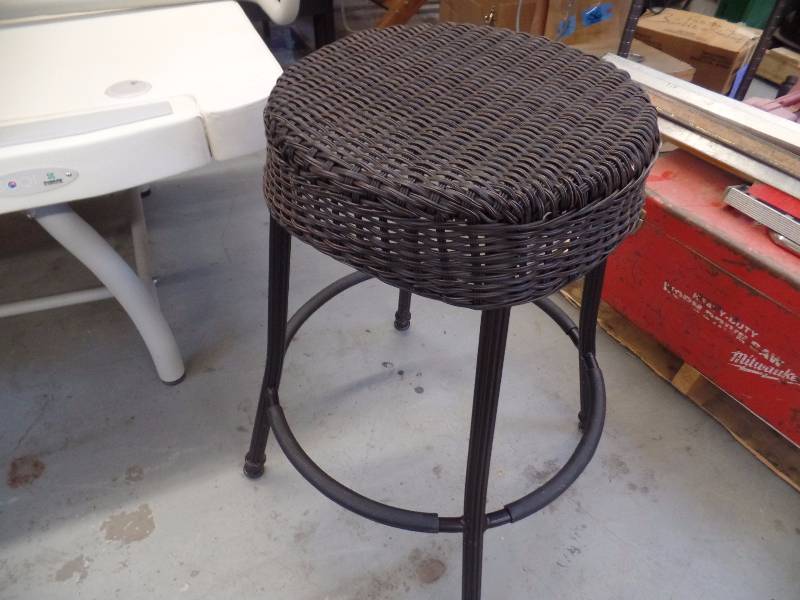 lot 41 image: Patio Stools