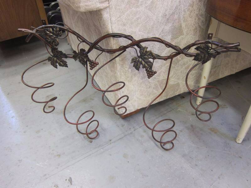 lot 104 image: Wine Rack