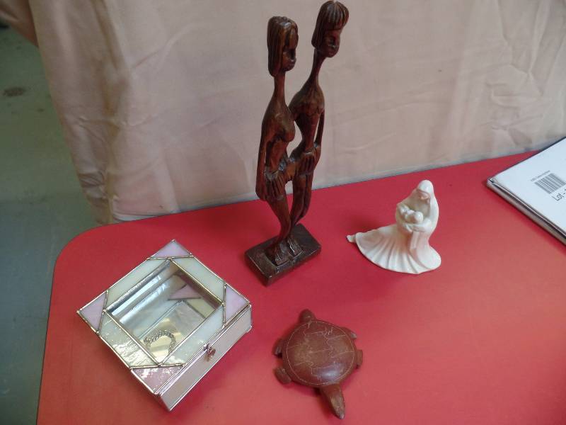 lot 105 image: Figurines and Stained Glass Jewelery Box