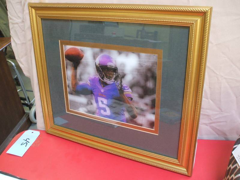 lot 45 image: Teddy Bridgewater Framed Print