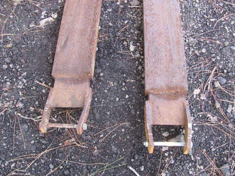 lot 29 image: Bobcat Accessories