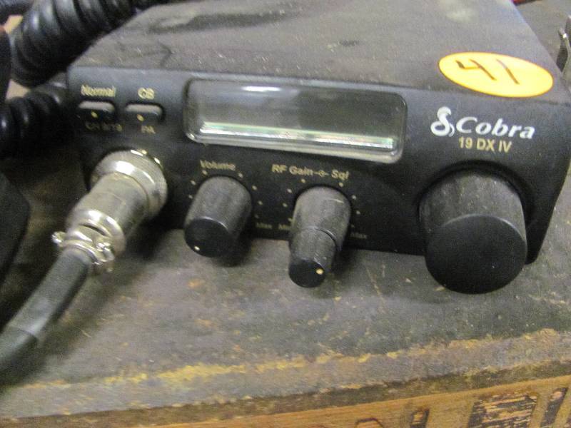lot 41 image: CB Radio